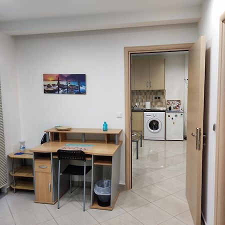 Fabulous Apartment In The Center Of Alexandroupolis Екстер'єр фото